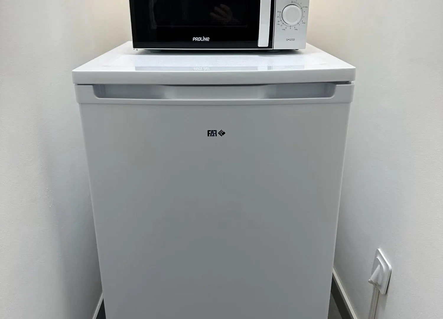 Side Ocean View Studio, 24H Check-In And Out, Air Conditioner, Close To Airport 케인즈수르메르